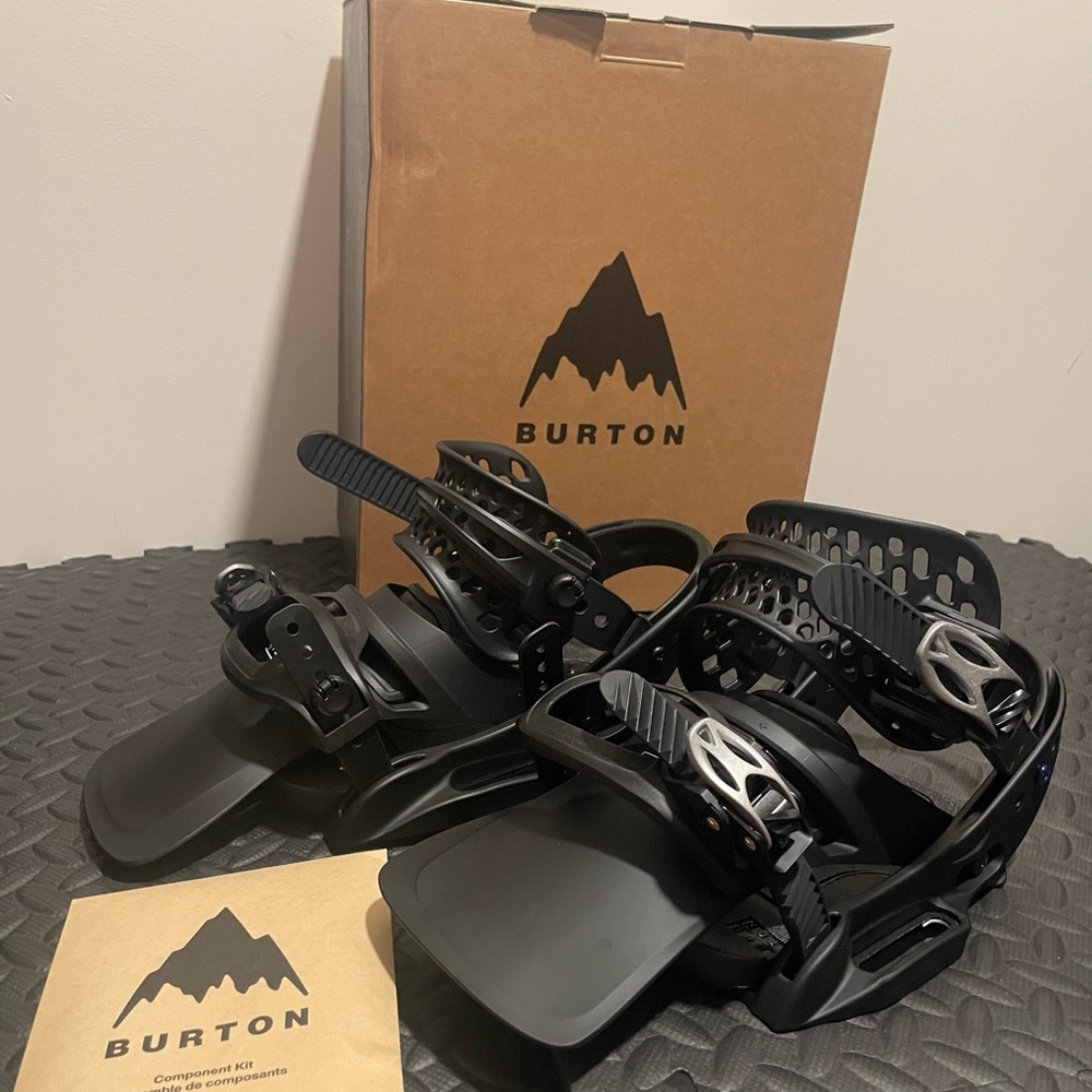 Burton Lexa X EST Womens Snowboard Bindings 22233104001 MSRP 329.95 SZ M new